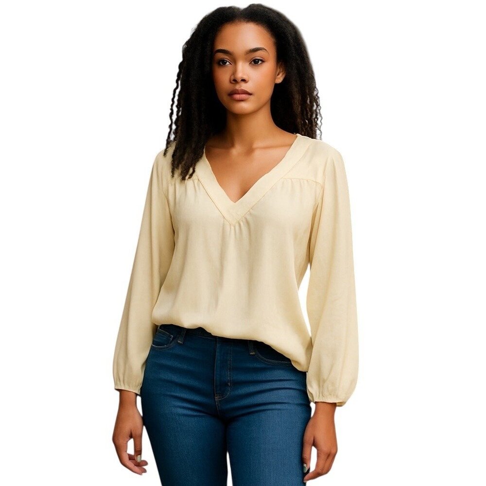 Band of the Free Cash Size Small Top Ivory V-Neck Cream Long Sleeve BOHO NWT